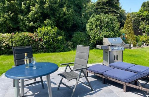 Bad Zwischenahn Apartment | Jimmy's Place - Hotelgefühl, Tolle Lage, Terrasse, BBQ