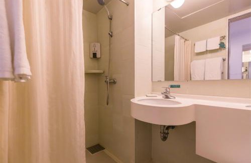 Changcheng District Hotel | Jinjiang Inn Jiayuguan Lanxin Road