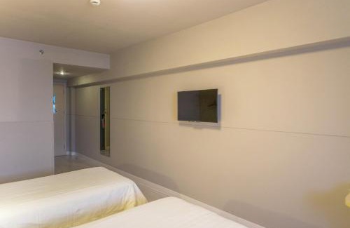 Haigang District Hotel | JinJiang Inn Qinhuangdao Yanshan Univeristy