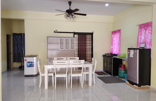 Tambunan House | JJ Guesthouse