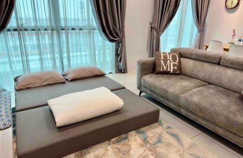 Kuching Apartment | Jk DeLOFTS Amazing City View 12Pax 4BedR 3BathR 2Carparks