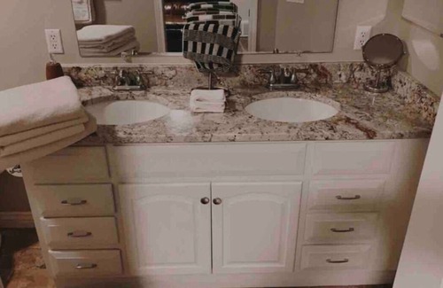 Draper Apartment | Joe's secluded retreat - Entire Basement with private entry close to Ski resorts
