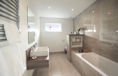 John O'Groats House | Jog 2 Bedroom Lodge 13 - a john o'groat that sleeps 4 guests in 3 bedrooms