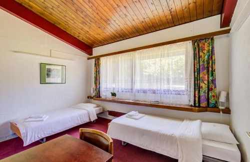Le Grand-Saconnex Hotel | John Knox International Center
