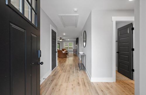 Clarksville House | John's Place (1365 Isaiah Drive)