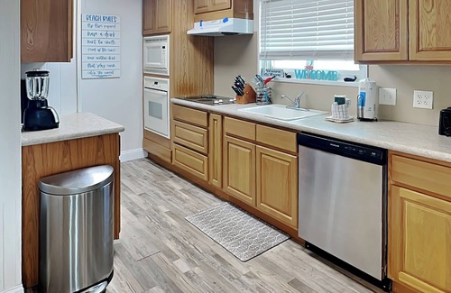 Jamaica Beach House | John Silver Cottage | Across from the Beach!