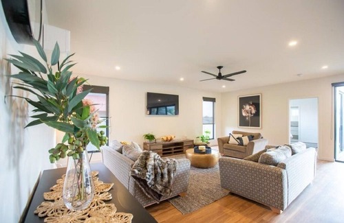 Waterhouse House | Johnnies - Sophisticated and Stylish