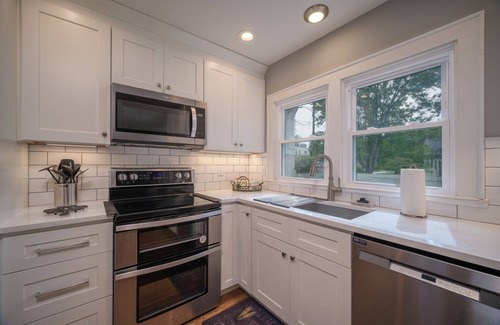 Brevard House | Johnson Street Cottage in Downtown Brevard | 2 Bed, 1 Bath