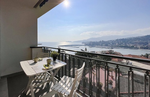 Rapallo Apartment | JOIVY Apartment In Rapallo W/Gulf View