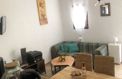 Prunete Apartment | Joli Appartement à 7 min à Pied de la Plage