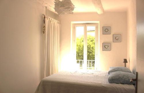Forcalquier Apartment | Joli appartement avec balcon au coeur de Forcalquier