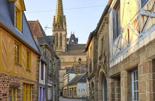 La Celle-sous-Gouzon Apartment | Joli Cocon au Cœur de la Petite Cité de Caractère