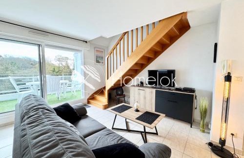 Guidel Apartment | Joli duplex plein bourg - 4km des plages