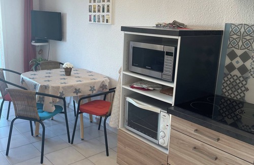 Prunete Apartment | Joli Studio Bord de mer Dans Résidence Privée