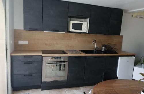 Pertuis Apartment | Joli studio calme et moderne