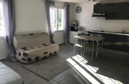 Martigues Apartment | Joli Studio proche de la Mer à la Couronne