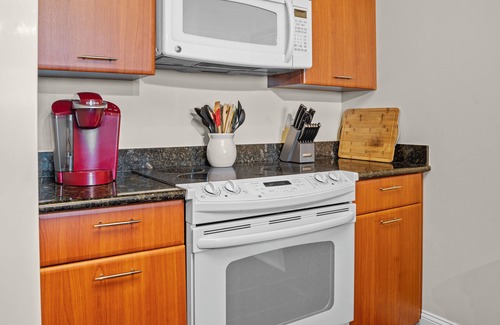 Capitol Hill Condo | Jolie Condo in the Heart of Tallahassee