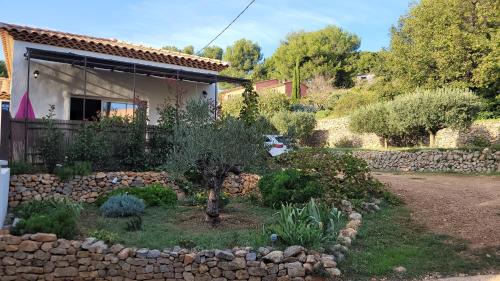 Ollioules House | Jolie maison neuve entre mer et colline en Provence