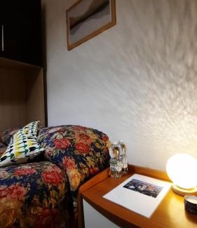 Careggi Rifredi House | Jolie's room
