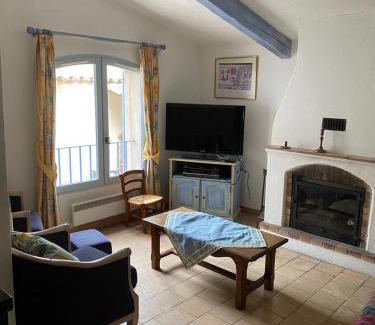 Saint-Didier Villa | jolie villa avec piscine proche Avignon