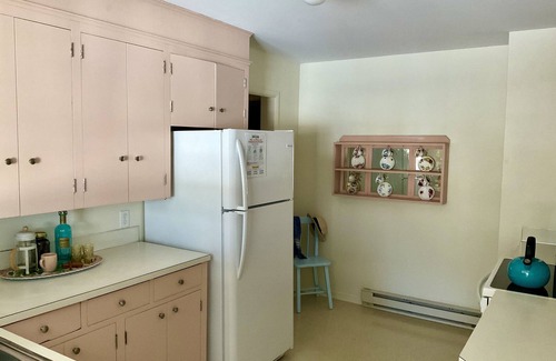 Lake Leelanau Condo | JOLLI-LODGE~Beach Resort in Leland