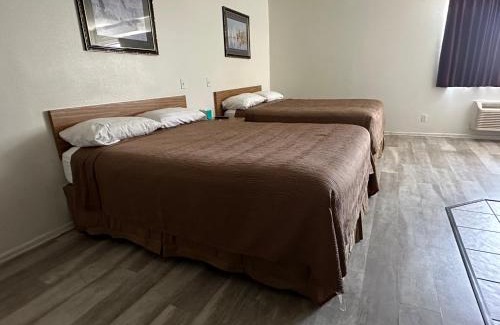 Marina del Rey Hotel | Jolly Roger Hotel