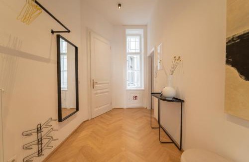 Mariahilf Apartment | josef's home I Deluxe Apartment in Ideal Location