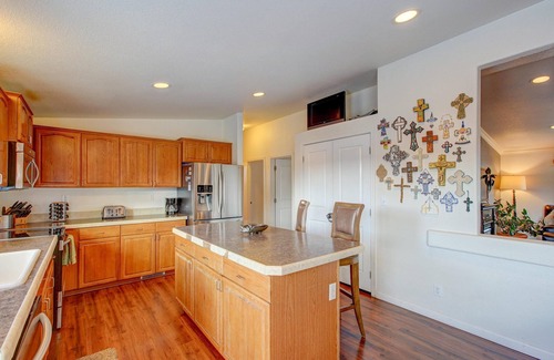 Leadville House | Josephine House- PET FRIENDLY-15 Min to Ski Cooper w/HOT TUB!