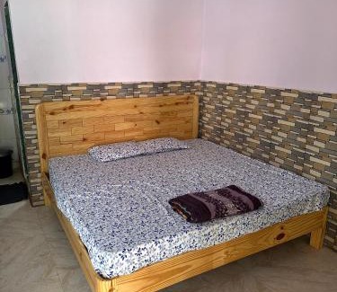 Gorai Hotel | Josh Garden