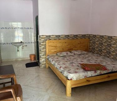 Gorai Hotel | Josh Garden