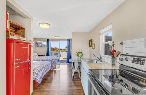 Grayland House | Josie Dyas Cottage