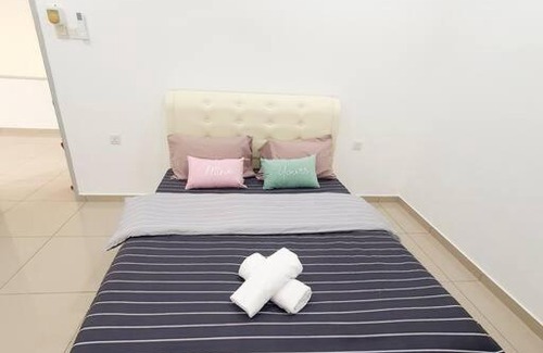 Central Seberang Perai House | JOVIAL COZY&STYLISH 2STORYHOUSE 4ROOM@BMJURU