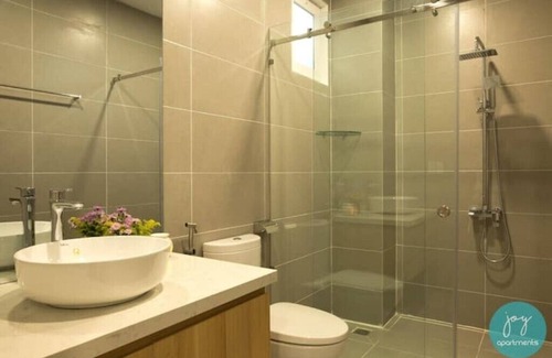 Phu Nhuan Apartment | Joy apartments - Studio 1nn