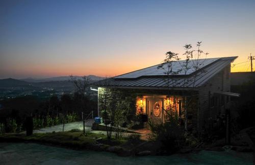Imari House | Joy House