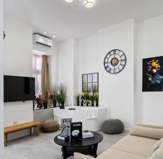 Bucharest City-Centre Apartment | Joy Social Apartment