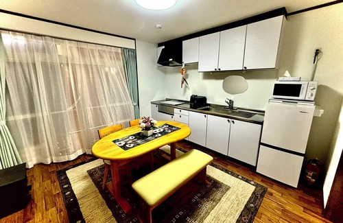 Fushimi House | Quiet residential area in Fushimi-ku, Kyoto. Both short/long term stays are welcome. 4 minute walk to subway station 3 stops to Fushimi Inari Taisha shrine Accommodates 2-10 people