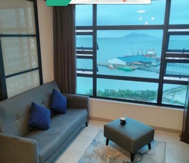 Downtown Kota Kinabalu Apartment | JQ ArasTwo Homestaykk LEVEL 22 SEAVIEW
