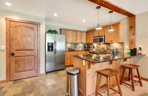 Kellogg Condo | Jr. Penthouse at Silver Mountain