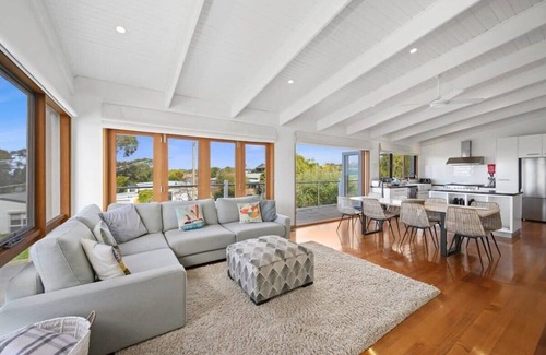 Jan Juc House | Juc Haven: Panoramic Ocean Views