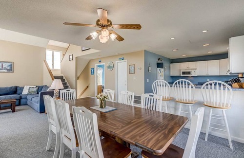 Ocean Hill House | Judge's Chambers | 415 ft from the beach | Private Pool, Hot Tub | Corolla