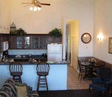 Ocean Shores Apartment | Judith Ann Inn