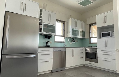 Elqosh Apartment | Judith's Beach House
