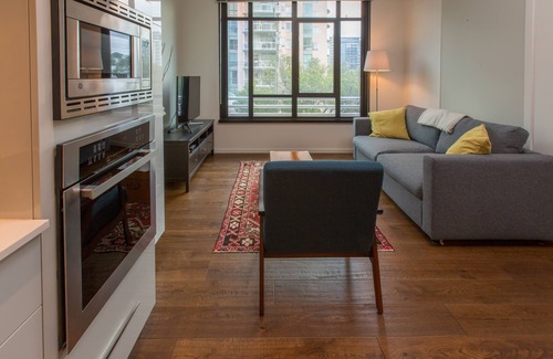 Downtown Victoria Condo | Jukebox Gem-1 BR/1 BA, Great Location, Gym by Victoria Prime