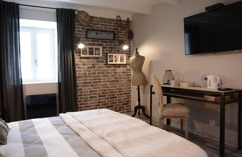 Saulxures-sur-Moselotte Bed & Breakfast | Jules Verne - Charming double guest room