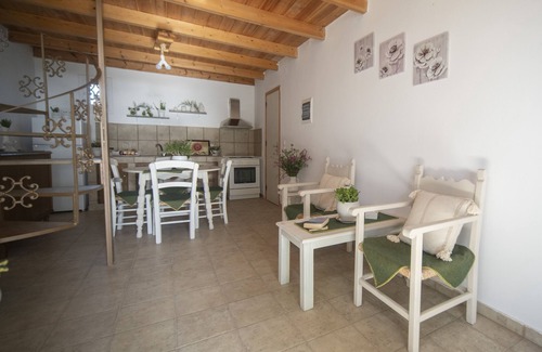 Kalamaki House | Julia's Holiday House