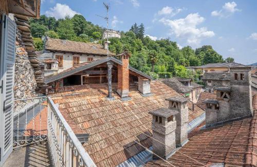 Orta San Giulio Apartment | Julias Appartamento nella piazza principale
