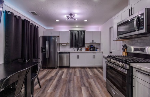 Visalia House | Jumbotron, Arcade, Themed Rooms, Theater