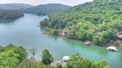 Necowa Cove House | Jump Right In