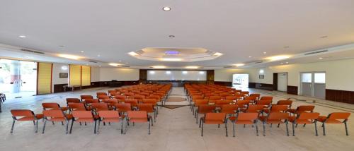 Dharuhera Hotel | Jungle Babbler Tourist Resort