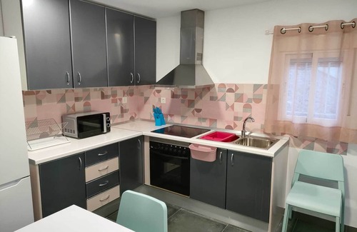 Zaidin Apartment | Jungle city apartment